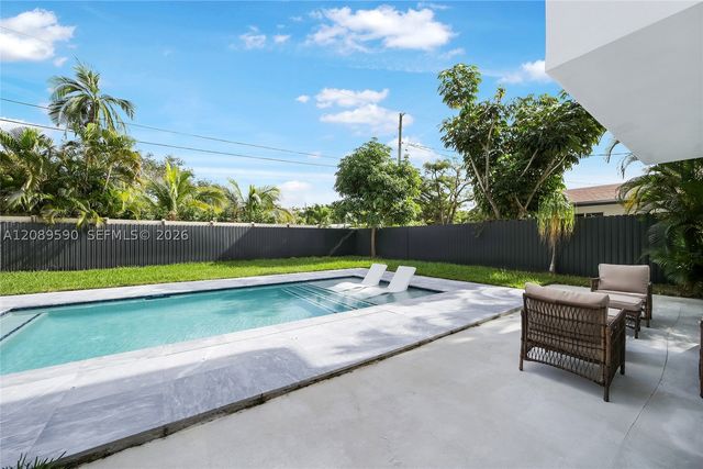3056 NE 14th Ave 0, Oakland Park, FL 33334