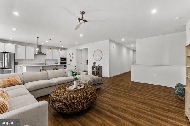 132 TRIANGLE CT, Winchester, VA 22602