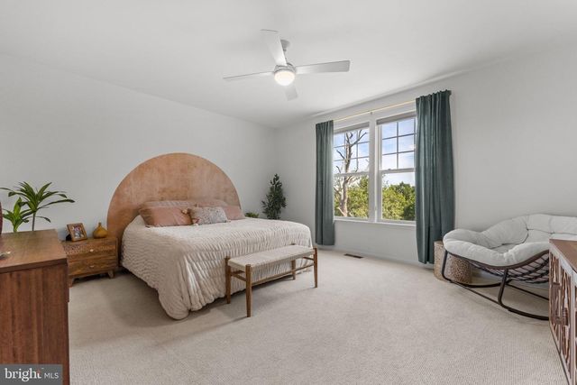 132 TRIANGLE CT, Winchester, VA 22602
