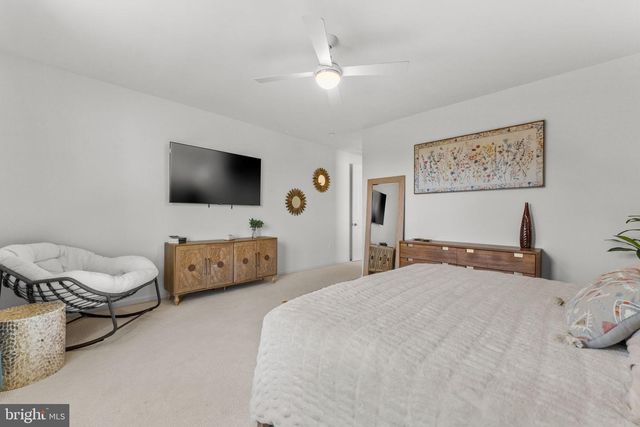132 TRIANGLE CT, Winchester, VA 22602