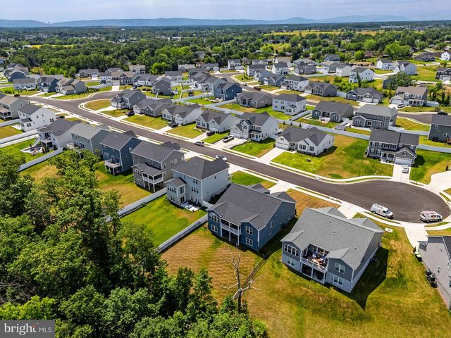 132 TRIANGLE CT, Winchester, VA 22602