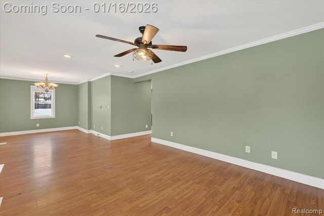 10086 Oakhill Road, Holly, MI 48442