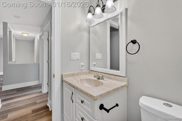 10086 Oakhill Road, Holly, MI 48442