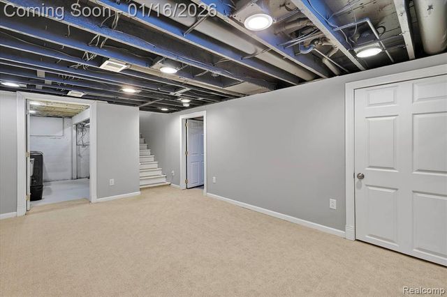 10086 Oakhill Road, Holly, MI 48442