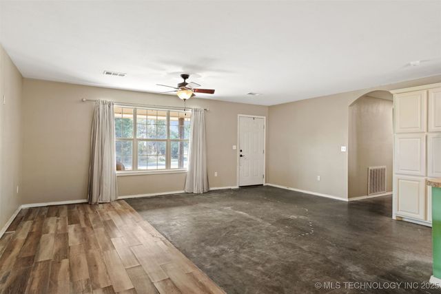 462 Allen, Calera, OK 74730