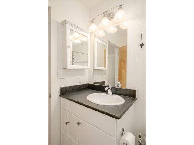 354 W Archer Pl, Denver, CO 80223