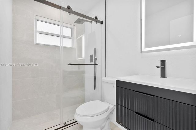 2704 Cleveland St, Hollywood, FL 33020