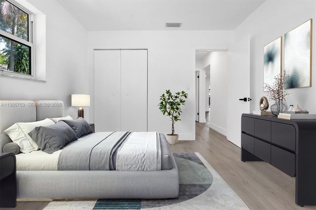 2704 Cleveland St, Hollywood, FL 33020