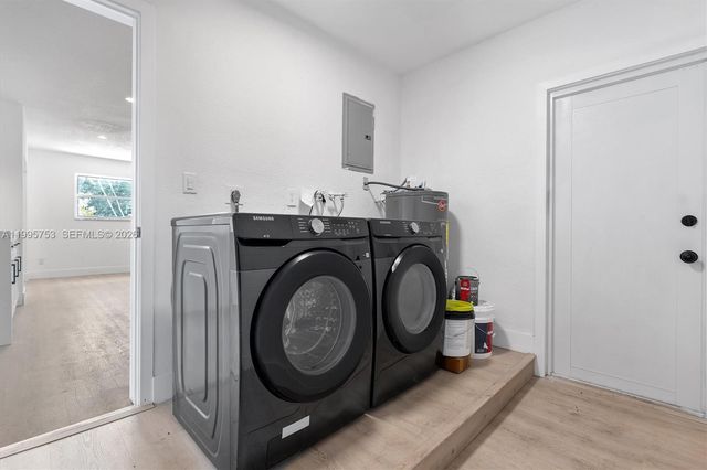 2704 Cleveland St, Hollywood, FL 33020