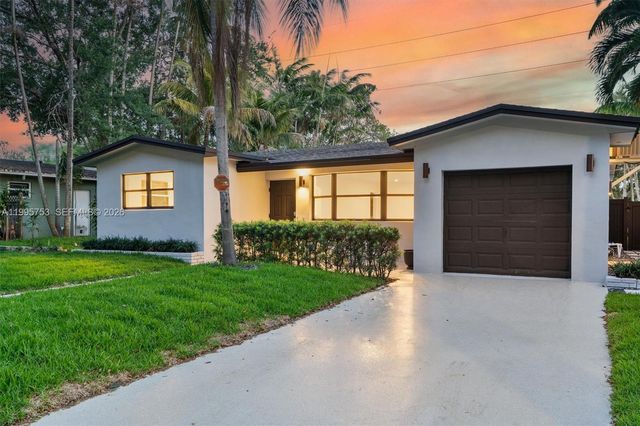 2704 Cleveland St, Hollywood, FL 33020