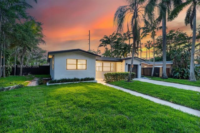 2704 Cleveland St, Hollywood, FL 33020