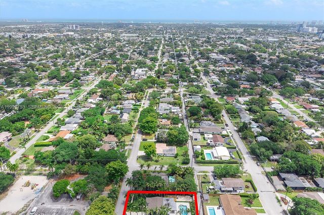 2704 Cleveland St, Hollywood, FL 33020