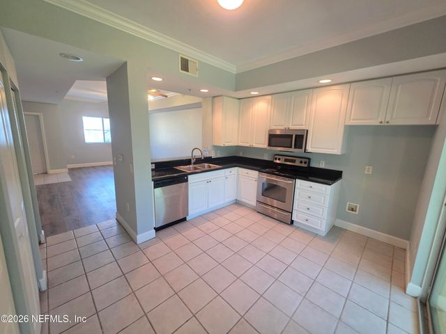 9745 TOUCHTON Road 102, Jacksonville, FL 32246