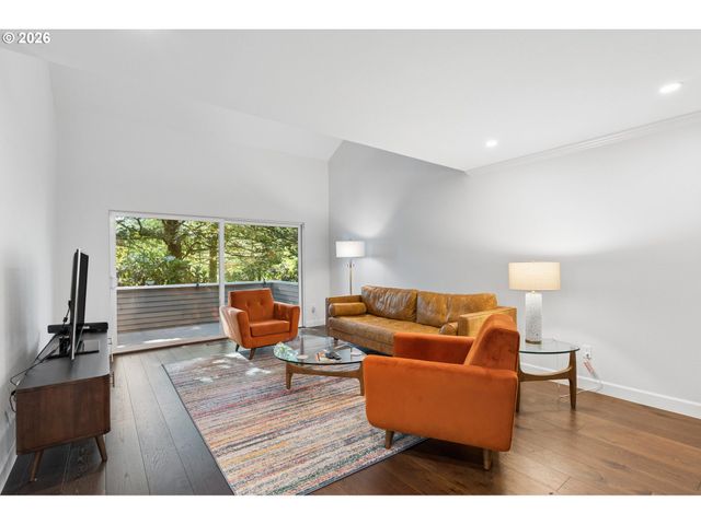 38 GREENRIDGE Ct, Lake Oswego, OR 97035