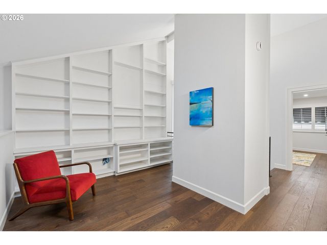 38 GREENRIDGE Ct, Lake Oswego, OR 97035