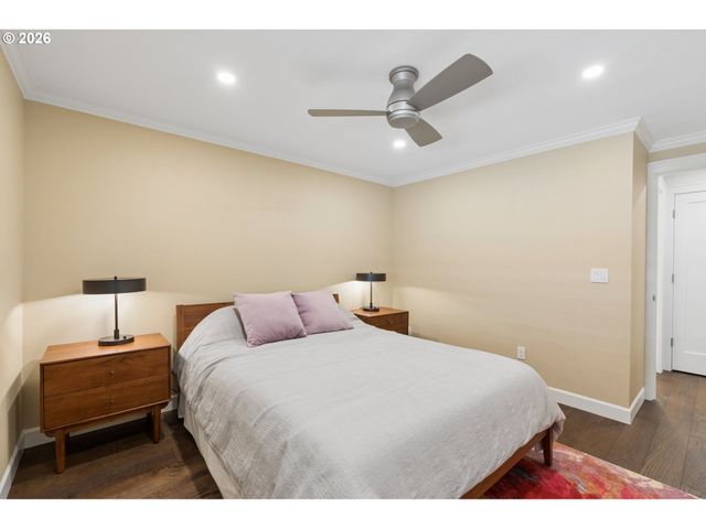 38 GREENRIDGE Ct, Lake Oswego, OR 97035