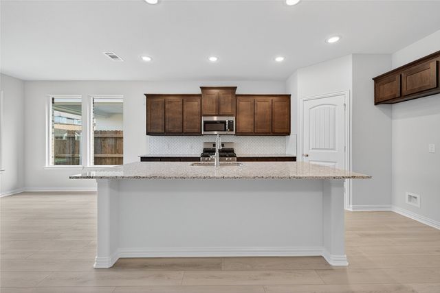 3517 Helena Street, Gainesville, TX 76240