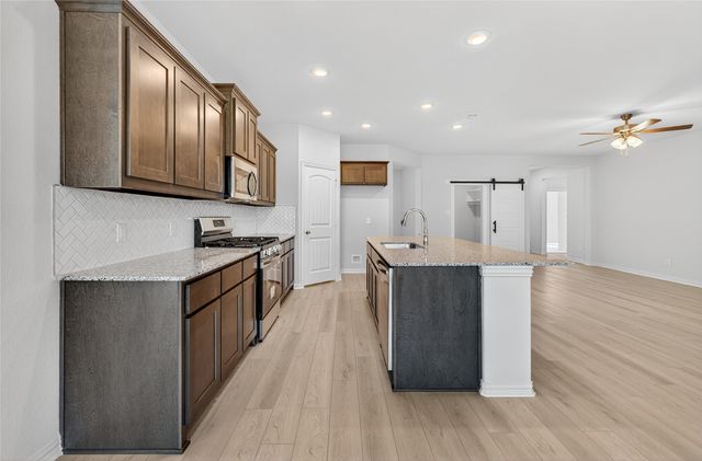 3517 Helena Street, Gainesville, TX 76240