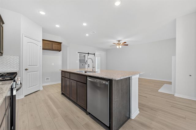 3517 Helena Street, Gainesville, TX 76240