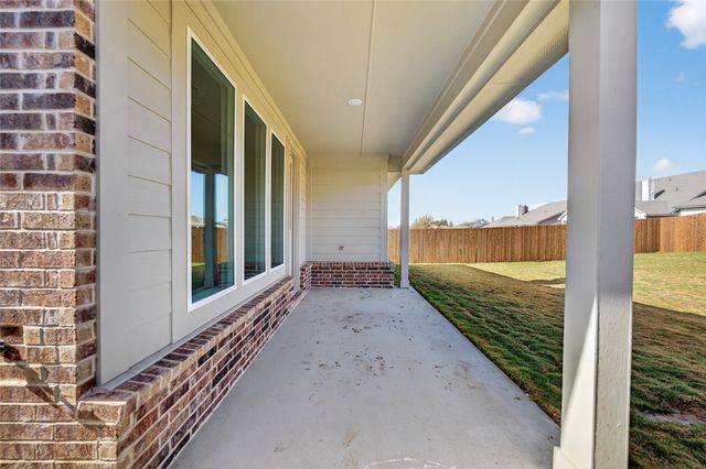 3517 Helena Street, Gainesville, TX 76240