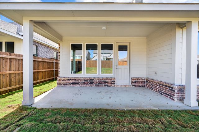 3517 Helena Street, Gainesville, TX 76240