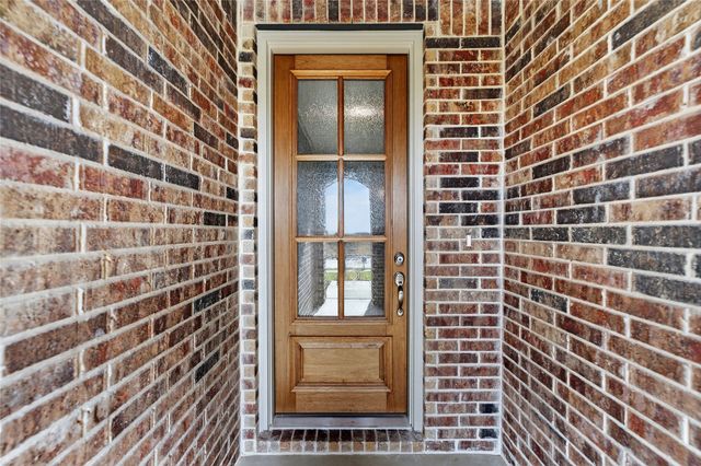 3517 Helena Street, Gainesville, TX 76240