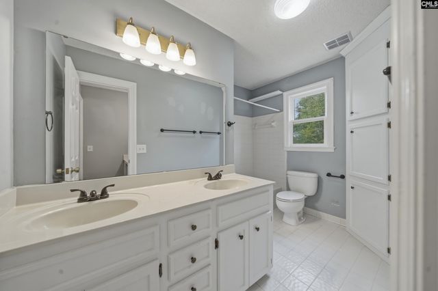 204 Woodlands W, Columbia, SC 29229