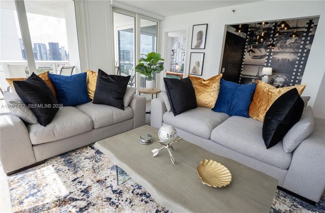 1717 N Bayshore Drive A-3157, Miami, FL 33132