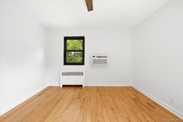 13 Terrace Circle 2B, Great Neck, NY 11021