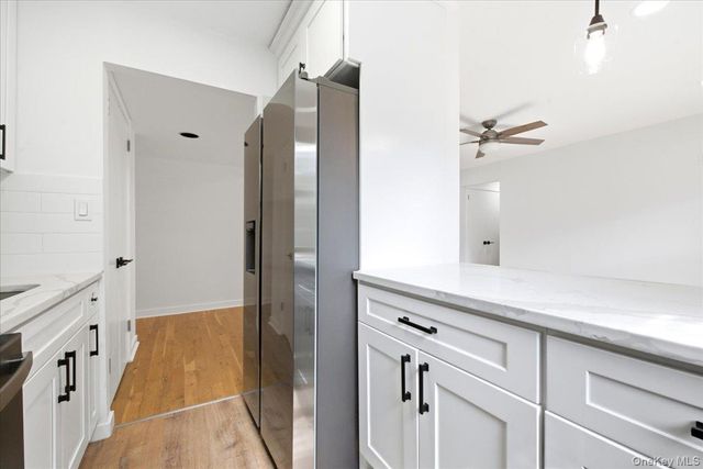13 Terrace Circle 2B, Great Neck, NY 11021
