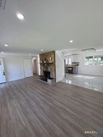 130 West Shepard Avenue, Hamden, CT 06514