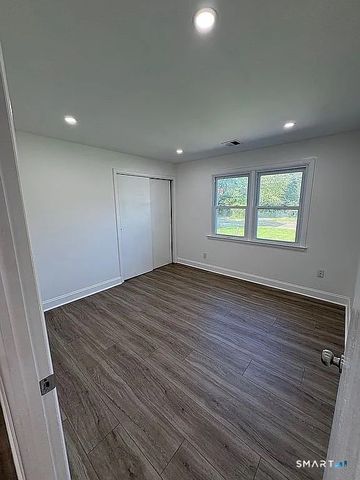 130 West Shepard Avenue, Hamden, CT 06514