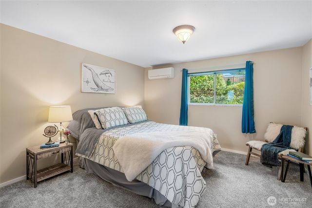 9537 S 213th Street, Kent, WA 98031