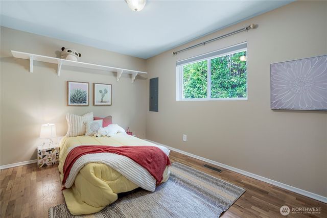 9537 S 213th Street, Kent, WA 98031