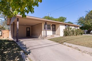 200 Hale Avenue, Decatur, TX 76234
