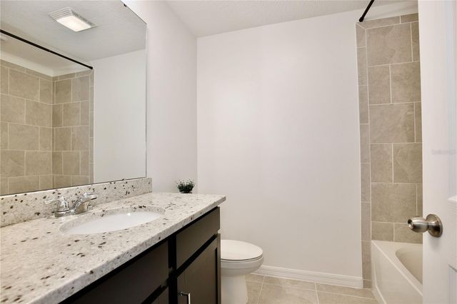 10025 EAGLE ROCK ALLEY, Orlando, FL 32832