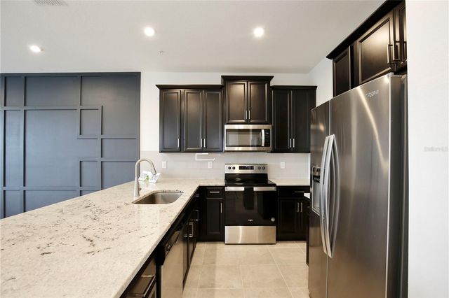 10025 EAGLE ROCK ALLEY, Orlando, FL 32832