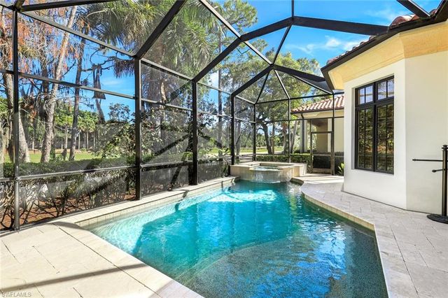 2904 Tiburon BLVD E, Naples, FL 34109