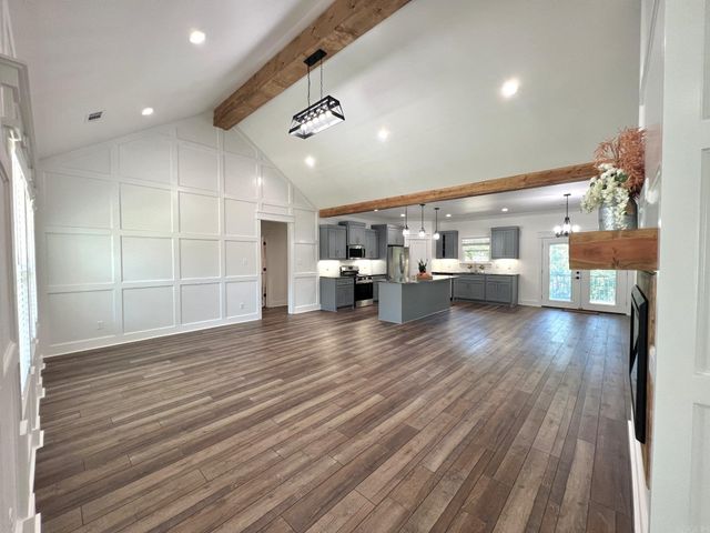 15012 Summer Oak, Mabelvale, AR 72103