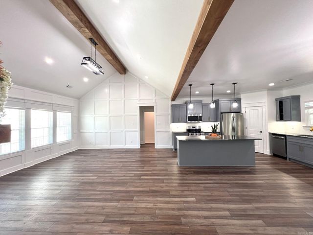 15012 Summer Oak, Mabelvale, AR 72103
