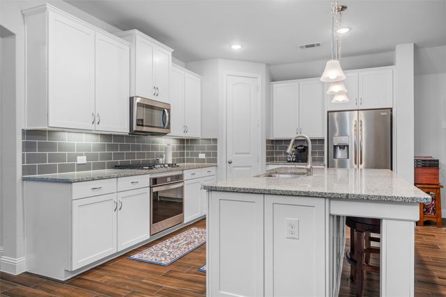 5648 Salt Springs Drive, Fort Worth, TX 76179