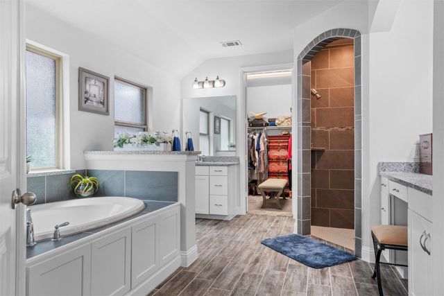 5648 Salt Springs Drive, Fort Worth, TX 76179