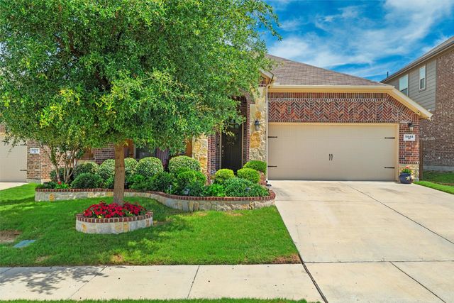 5648 Salt Springs Drive, Fort Worth, TX 76179