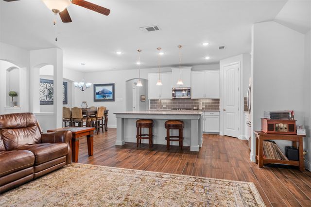 5648 Salt Springs Drive, Fort Worth, TX 76179