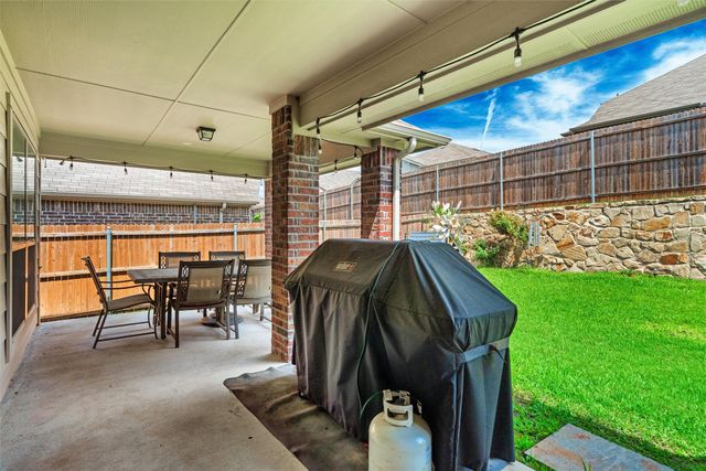 5648 Salt Springs Drive, Fort Worth, TX 76179