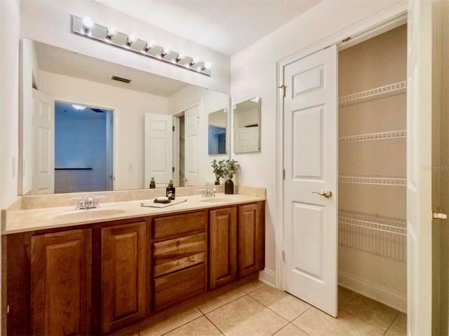 7174 REGINA WAY, Orlando, FL 32819