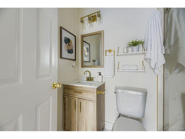 634 S Hazel Ct, Denver, CO 80219