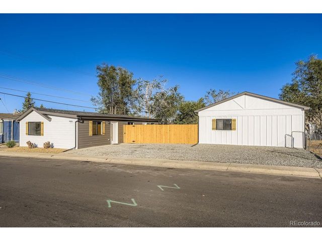 634 S Hazel Ct, Denver, CO 80219