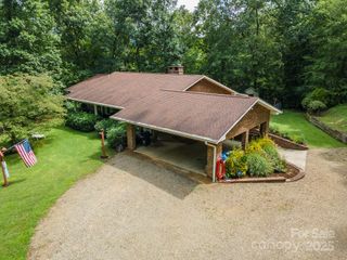 695 Chestnut Mountain Road, Canton, NC 28716