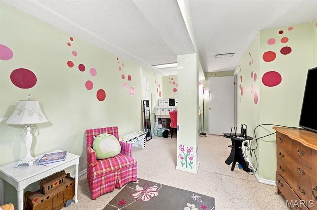 16337 Centerpointe Drive, Grover, MO 63040